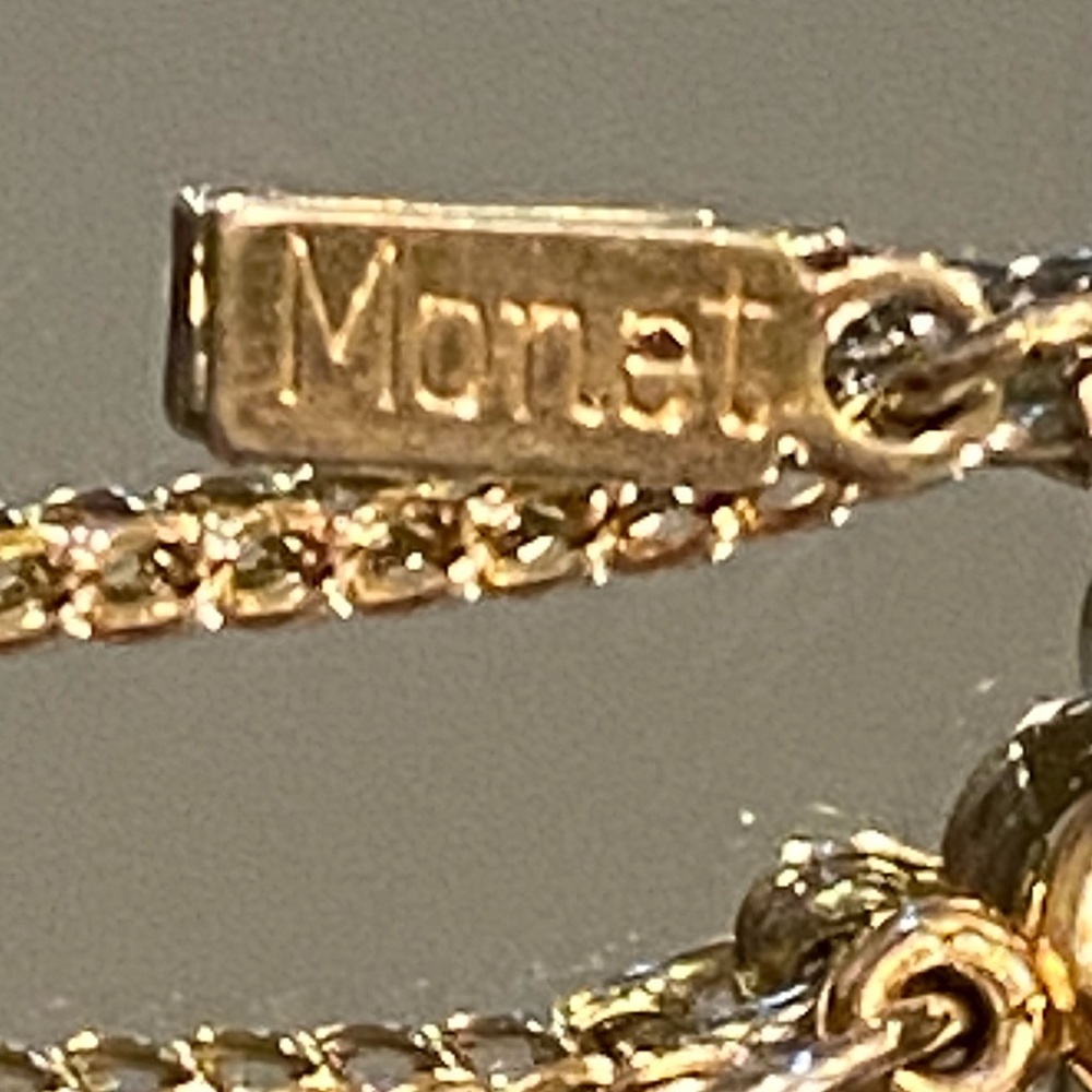 Monet Gold Chain-Link Bracelet - Picture 6 of 6